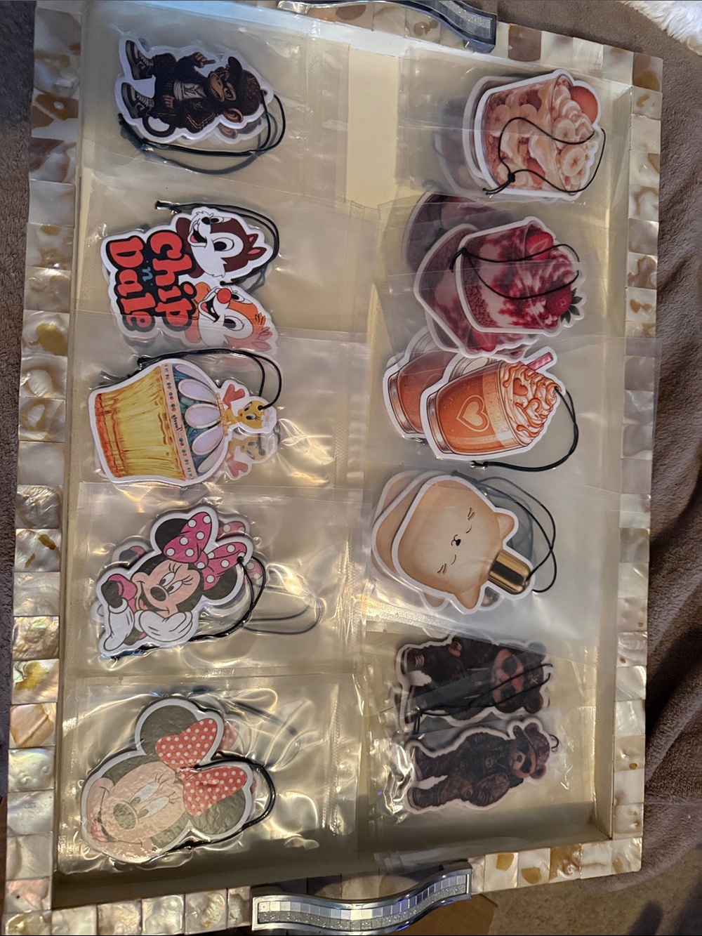 12 Hanging air fresheners. Many choices - Picture 7 of 8